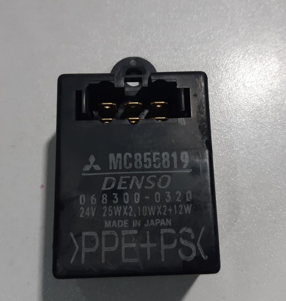 Реле поворотов Mitsubishi Fuso Canter FE85 MK387290